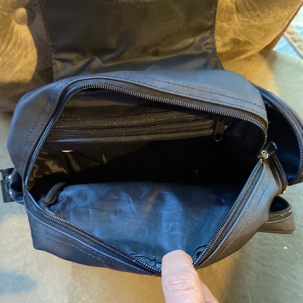 Handbag - Picture 3 of 4